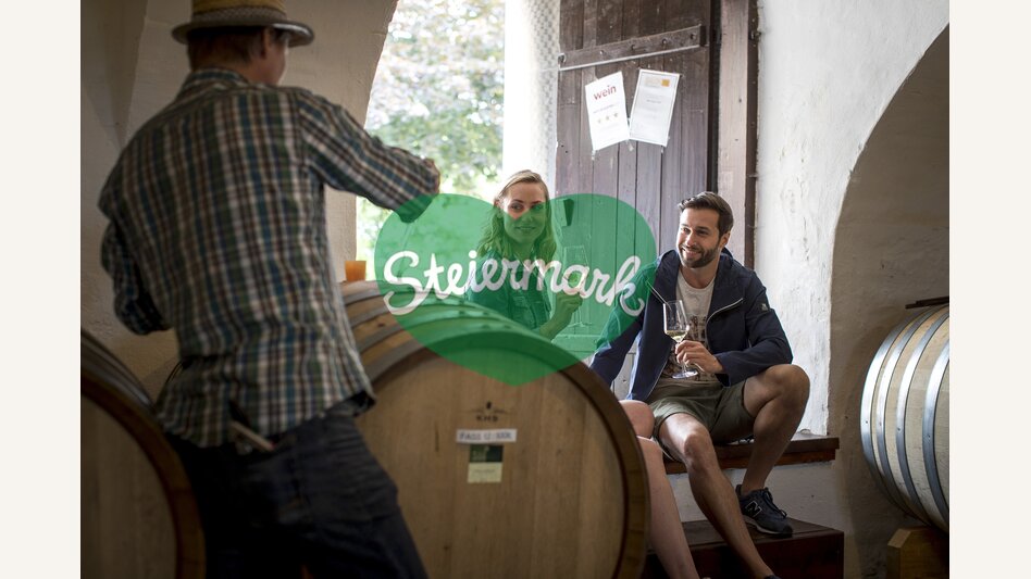 Wine tasting with Hans Söll, wine-growing estate Söll, Sernauberg | © Südsteiermark | Tom Lamm