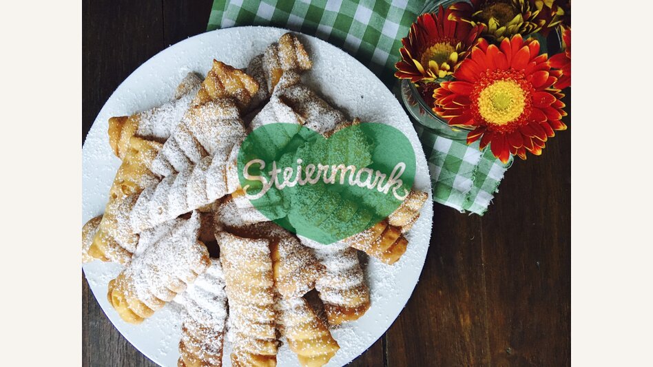 Spagatkrapfen (sweet) | © Steiermark Tourismus | Julia Einfalt