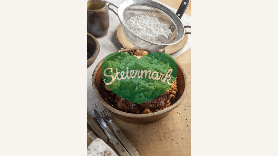 Häfennigl (cake in a pot) at the Rauchstubenhaus in Edelschachen close to Anger | © Steiermark Tourismus | www.johannesgeyer.com
