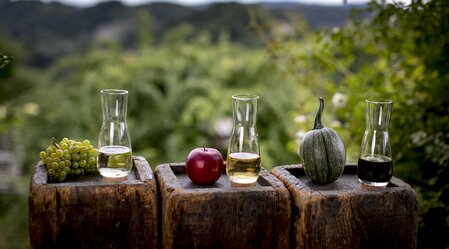 Die kulinarische Steiermark: Wein, Apfelsaft, Kürbiskernöl - die Süd & West Steiermark | © STG | Tom Lamm