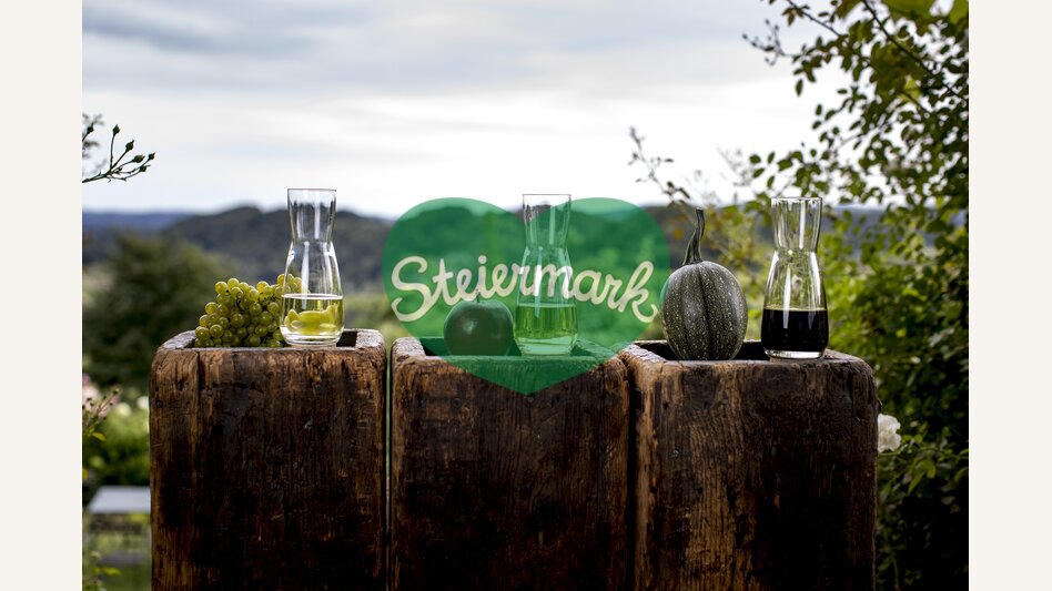 Die kulinarische Steiermark: Wein, Apfelsaft, Kürbiskernöl - die Süd & West Steiermark | © STG | Tom Lamm