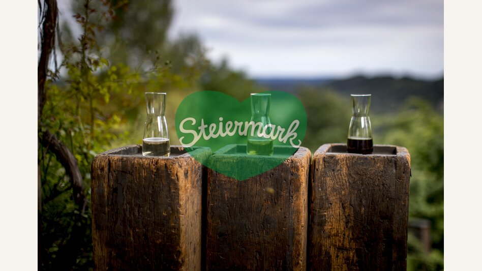 The culinary Styria: wine, apple juice, pumpkin seed oil - Southern & Western Styria | © Steiermark Tourismus | Tom Lamm