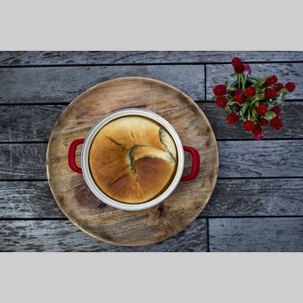 The culinary Styria: spicy wood garlic wreath | © Steiermark Tourismus | Tom Lamm