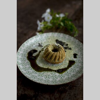 The culinary Styria: ring cakes with pumpkin seed oil | © Steiermark Tourismus | Tom Lamm