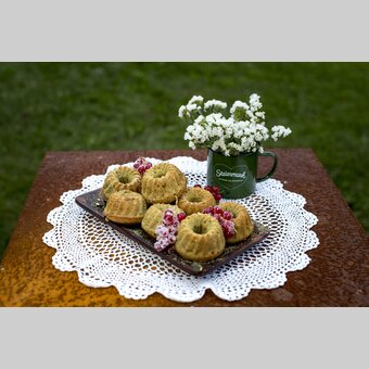 The culinary Styria: ring cakes with pumpkin seed oil | © Steiermark Tourismus | Tom Lamm