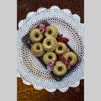 The culinary Styria: ring cakes with pumpkin seed oil | © Steiermark Tourismus | Tom Lamm