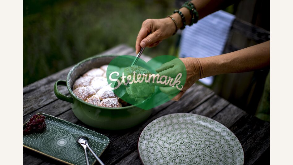 The culinary Styria: Buchteln | © Steiermark Tourismus | Tom Lamm