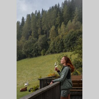 Wein und Ruhe genießen | © STG | Elena Egger