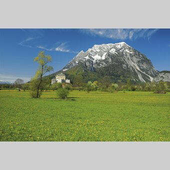 Grimming und Schloss Trautenfels | © STG | Hagspiel