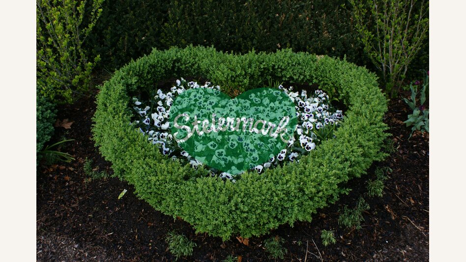 Das blühende Grüne Herz beim Blumenschmuckwettbewerb | © Marktgemeinde P&ouml;llau