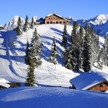 Hochwurzenhütte auf dem Gipfel der Hochwurzen