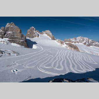 Langlaufen am Dachstein-Gletscher | © STG | Herbert Raffalt