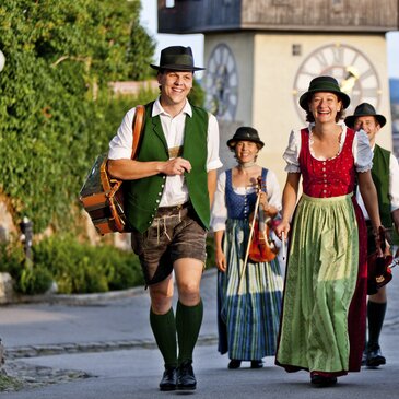 Steirische MusikerInnen am Grazer Schloßberg 
