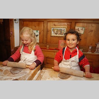 Keksebacken im Pürgger Advent, Schladming-Dachstein | © STG | Herbert Raffalt