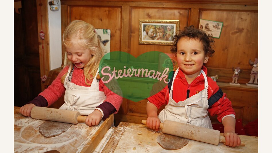 Keksebacken im Pürgger Advent, Schladming-Dachstein | © STG | Herbert Raffalt