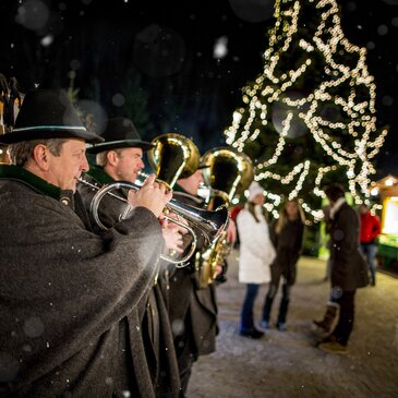 Advent in Judendorf-Straßengel mit Weisenbläsern, Region Graz