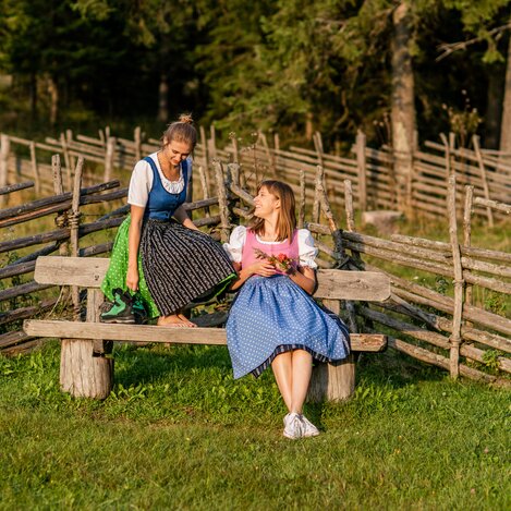 Tratschpause | © Steiermark Tourismus / Volkskultur Steiermark | Jenni Koller