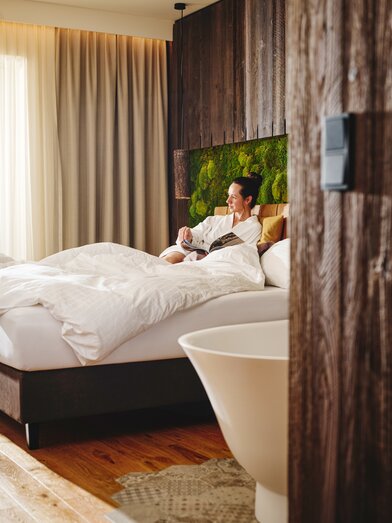 Gemütlich ist es im Bett ;) | © TV Oststeiermark | Michael Königshofer