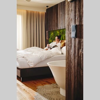 Gemütlich ist es im Bett ;) | © TV Oststeiermark | Michael Königshofer