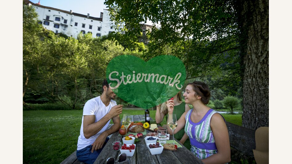 Genuss & Kultur im Schloss Herberstein, Feistritztalklamm, Oststeiermark | © STG | Tom Lamm