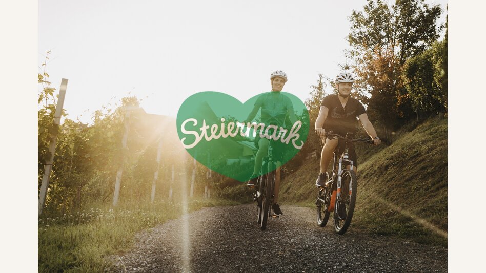 Cyclists near St. Stefan ob Stainz | © Schilcherland Steiermark | Nadine Geuter Photography