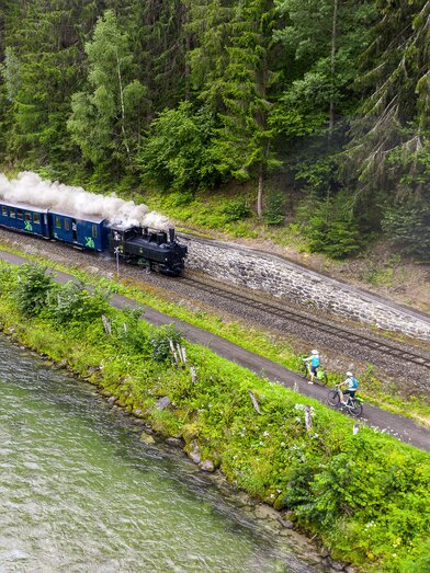 Murtalbahn meets Mur cycle path | © Steiermark Tourismus | pixelmaker.at