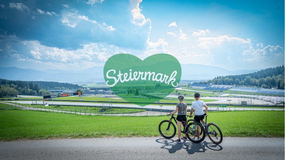 Cycle tour Mur cycle path Red Bull Racetrack | © STG | Jesse Streibl