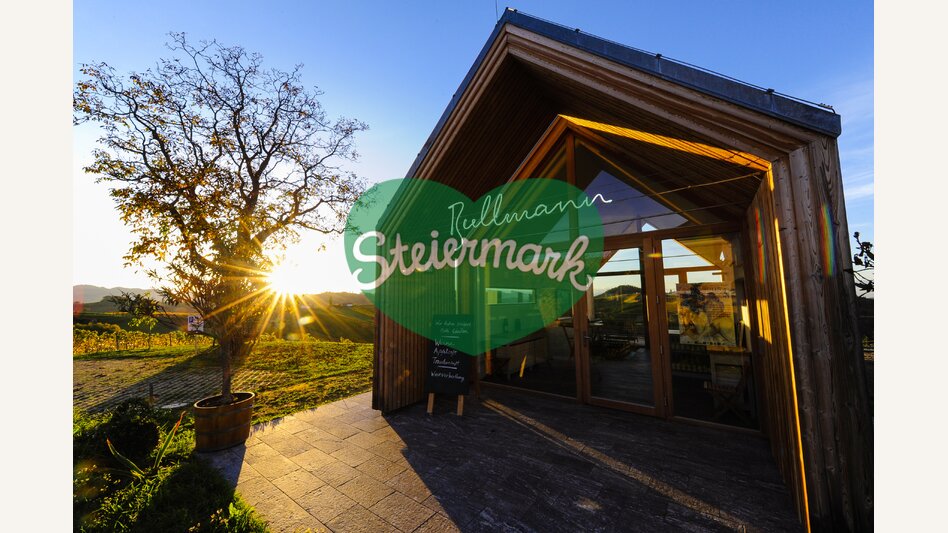Vineyard Bullmann, Ratsch an der Weinstraße, Southern Styria | © Steiermark Tourismus | Atelier Jungwirth / allOver