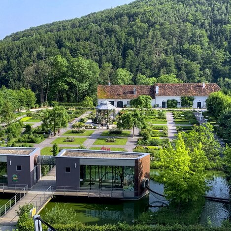 Historischer Garten im Schloss Herberstein | © STG | Klein