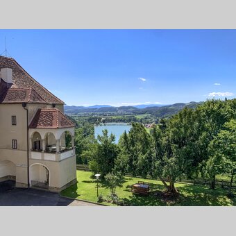 Seggau Castle with view of Sulmsee lake | © Steiermark Tourismus | Sarah Valda