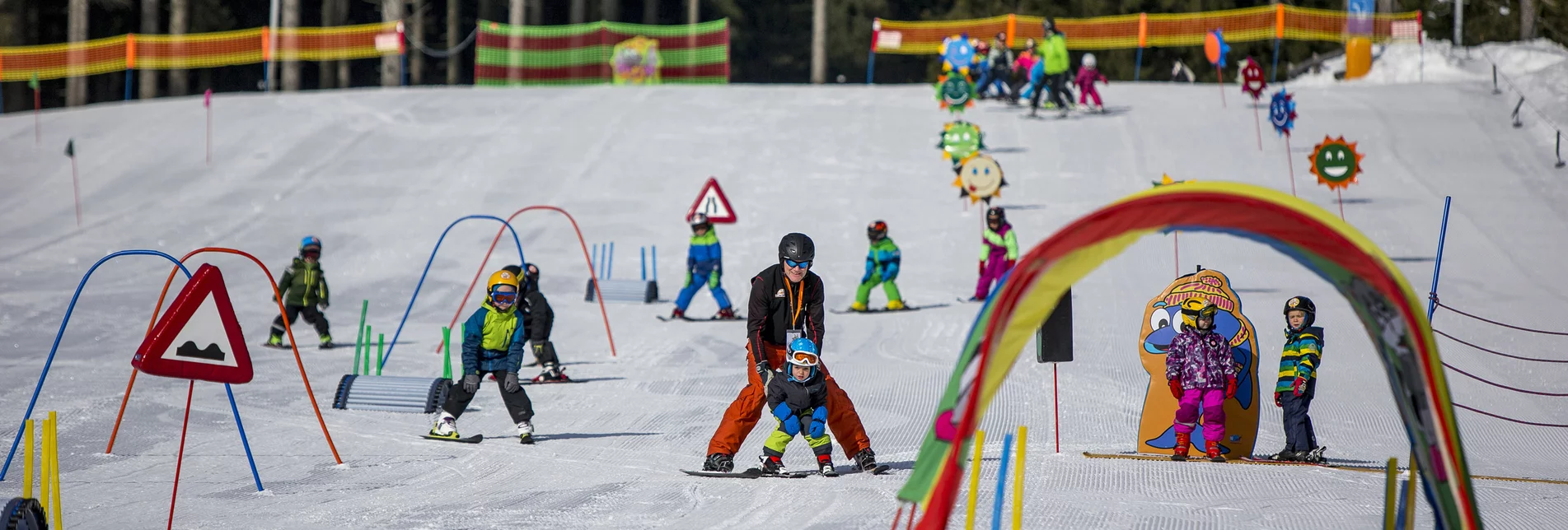 Ski youngsters at Präbichl, Erzberg Leoben | © Steiermark Tourismus | Tom Lamm