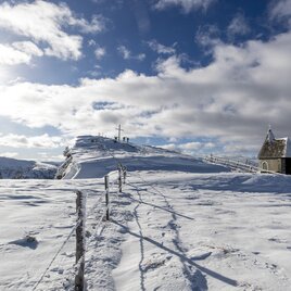 Skitour to the Frauenalpe with Apollonia-chapel