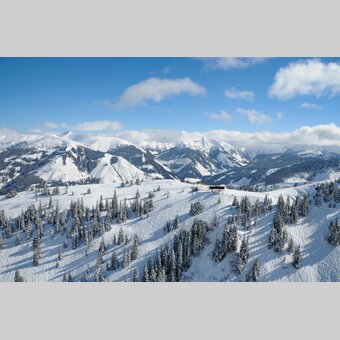 Riesneralm Panorama 6er-Bergstation mit dem Hochsitz | © Riesneralm | Erwin Petz