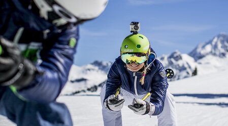 Mit Helmkamera und Ski-Datenbrille alles im Bild, Planai/Schladming-Dachstein | © Steiermark Tourismus | Tom Lamm