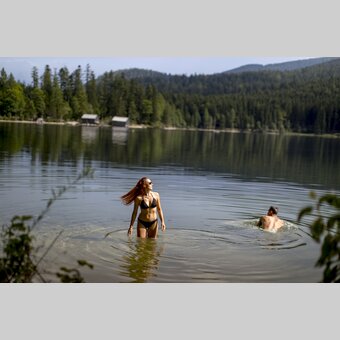 Bathing on the Tauplitz | © Steiermark Tourismus | Tom Lamm