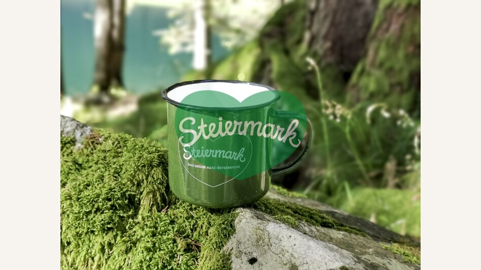 Styria mug in nature | © Steiermark Tourismus | Martina Haselwander