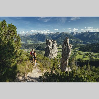 The "Steinernen Jungfrauen", bizarre rock formations in Ramsau am Dachstein | © Steiermark Tourismus | photo-austria.at