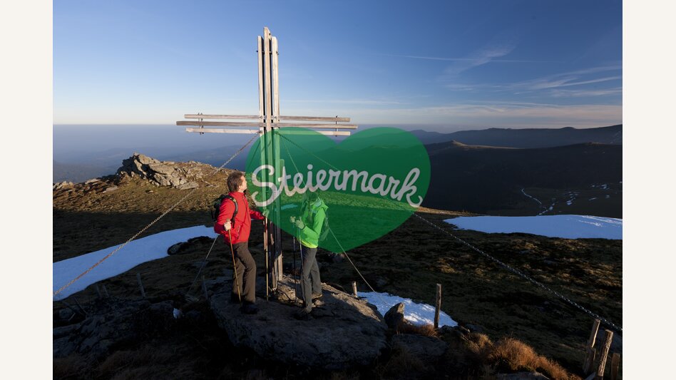 Hiking on Weinebene | © Steiermark Tourismus | Harry Schiffer | ETZ-Pilgrimage Europe SI-AT