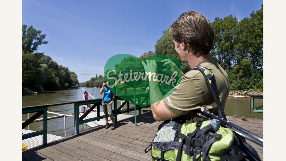 Murfähre nach Slowenien in Weitersfeld | © STG | Leo Himsl | ETZ-Pilgrimage Europe SI-AT