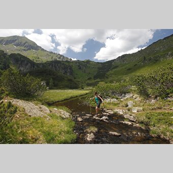 Aufstieg zum Knallstein im Naturpark Sölktäler | © STG | Herbert Raffalt | ETZ-Pilgrimage Europe SI-AT