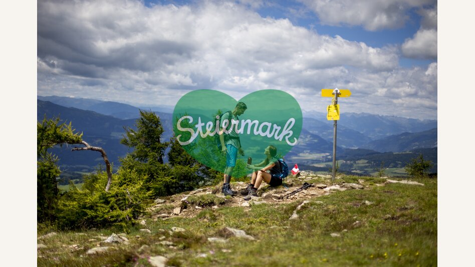 Wandern mit Weitblick im Naturpark Zirbitzkogel-Grebenzen | © STG | Tom Lamm