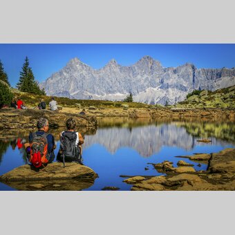 Spiegelsee (lake) with a view to the mountain Dachstein | © Steiermark Tourismus | photo-austria.at
