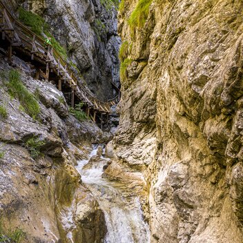 Beeindruckende Felswände in der Wörschachklamm | © STG | pixelmaker.at