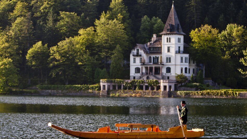 Plättenfahrt am Grundlsee