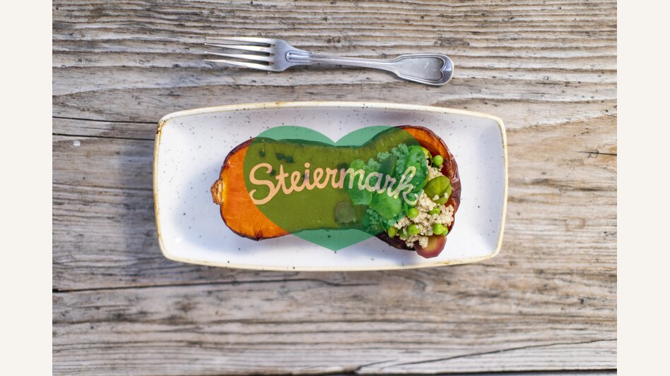 Stuffed butternut squash from the oven | © Steiermark Tourismus | Tom Lamm