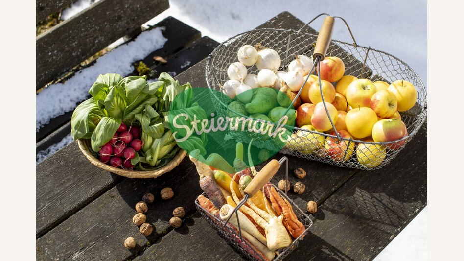 Aufgetischt: Frisches Obst und Wintergemüse | © STG | Tom Lamm