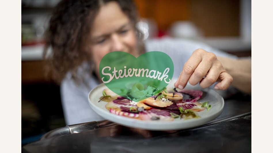 Styrian Alpine trout on a turnip variation | © Steiermark Tourismus | Tom Lamm