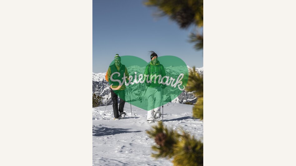 Snowshoe Hiking on the Tauplitz | © Steiermark Tourismus | Punkt & Komma