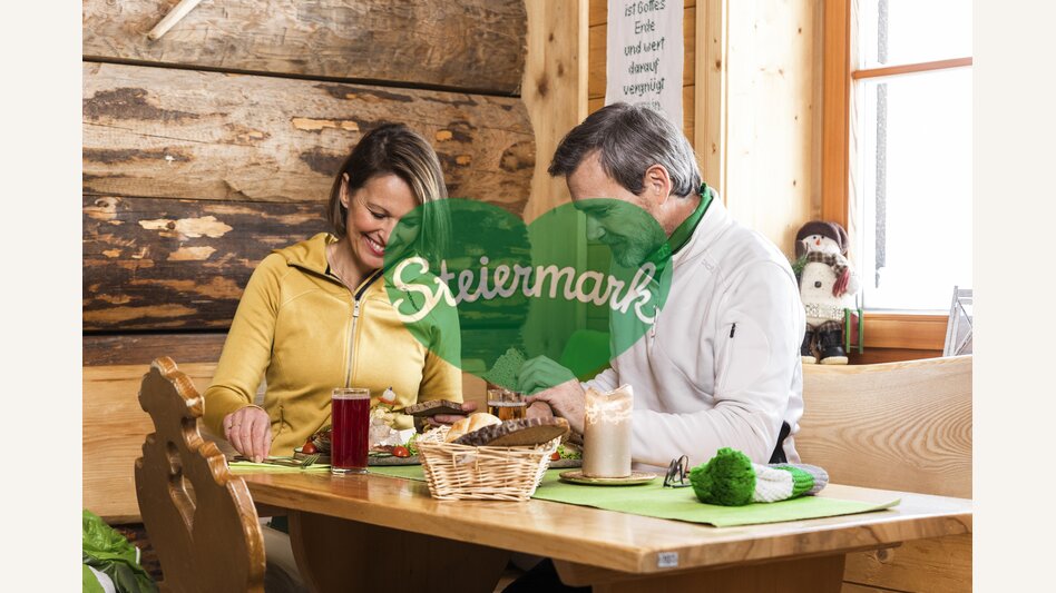 For refreshment we go to the hut | © Steiermark Tourismus | Punkt & Komma