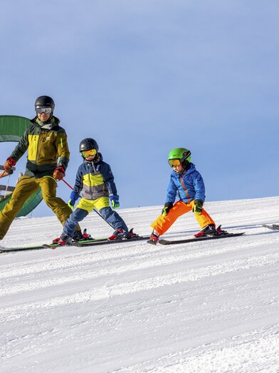 Familienskifahren am Rittisberg in Ramsau am Dachstein | © Steiermark Tourismus | photo-austria.at